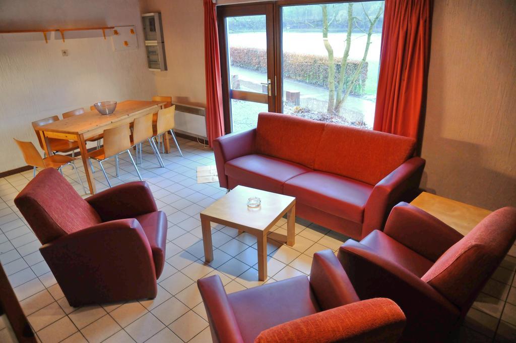 Hotel Les Doyards Vielsalm Zimmer foto